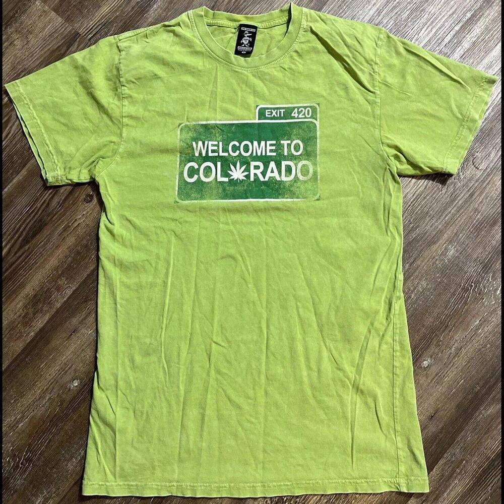 The Duck Co Welcome To Colorado Weed Mary Jane‎ 420 Graphic Tee